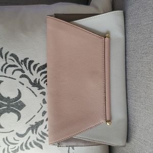 Vine camuto clutch